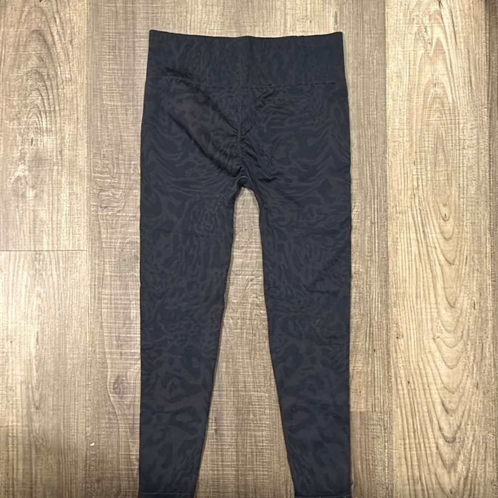 Gymshark Adapt Safari Leggings - Picture 2 of 2